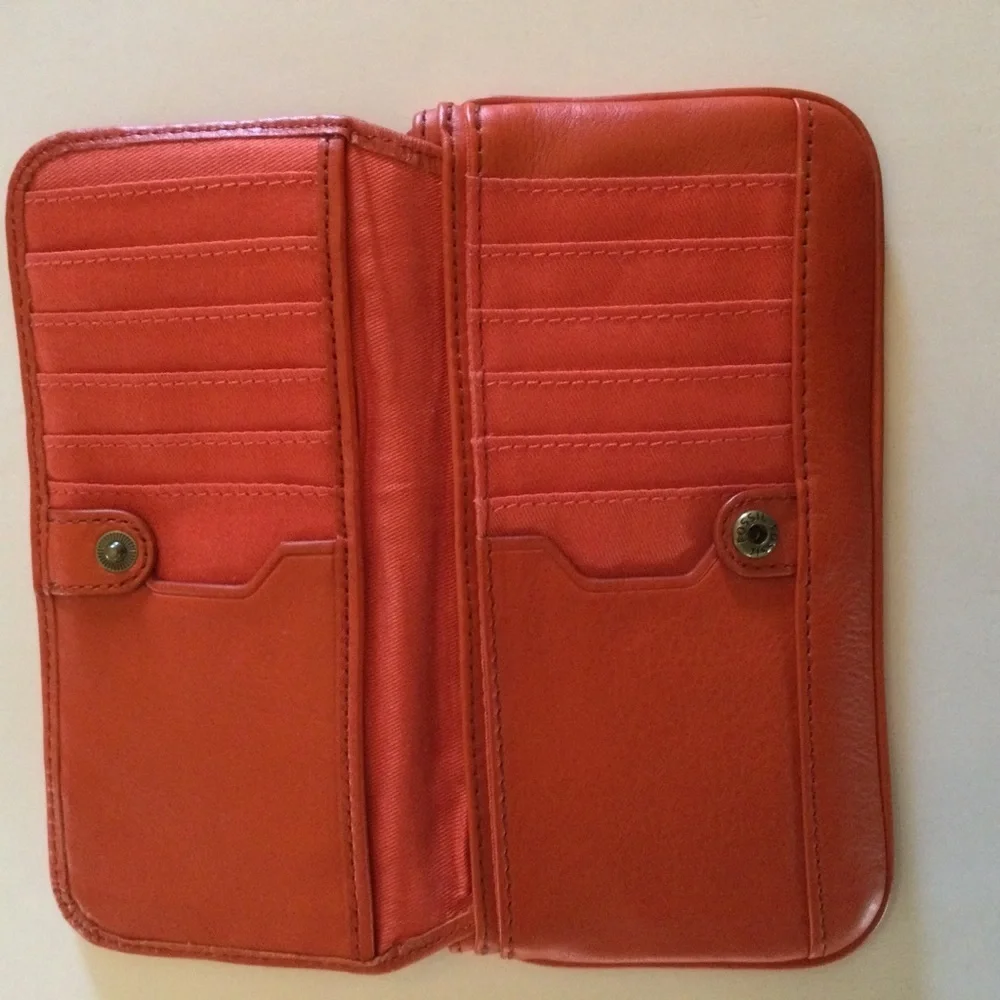 Fossil Tangerine Colored Genuine Leather Wallet Billfold Clutch With Zip…